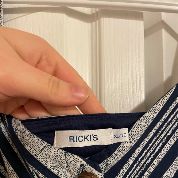 Cute romper! - Picture 4 of 6